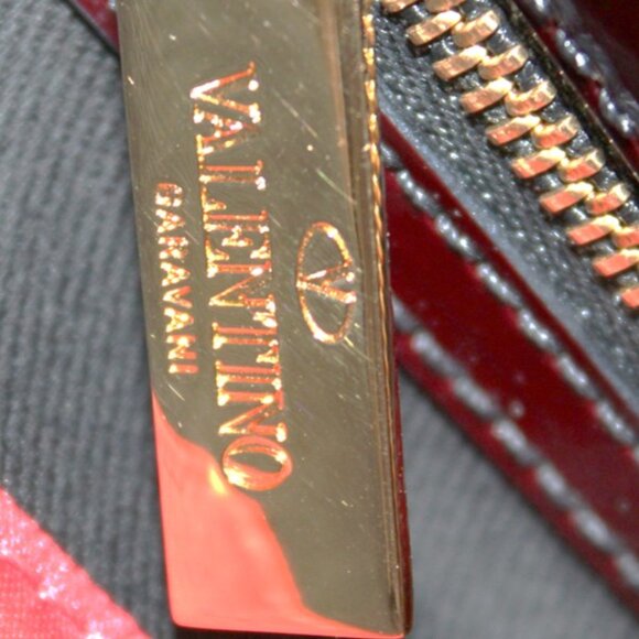 Valentino Garavani Burgundy Patent Leather Tote Bag - Picture 6 of 14